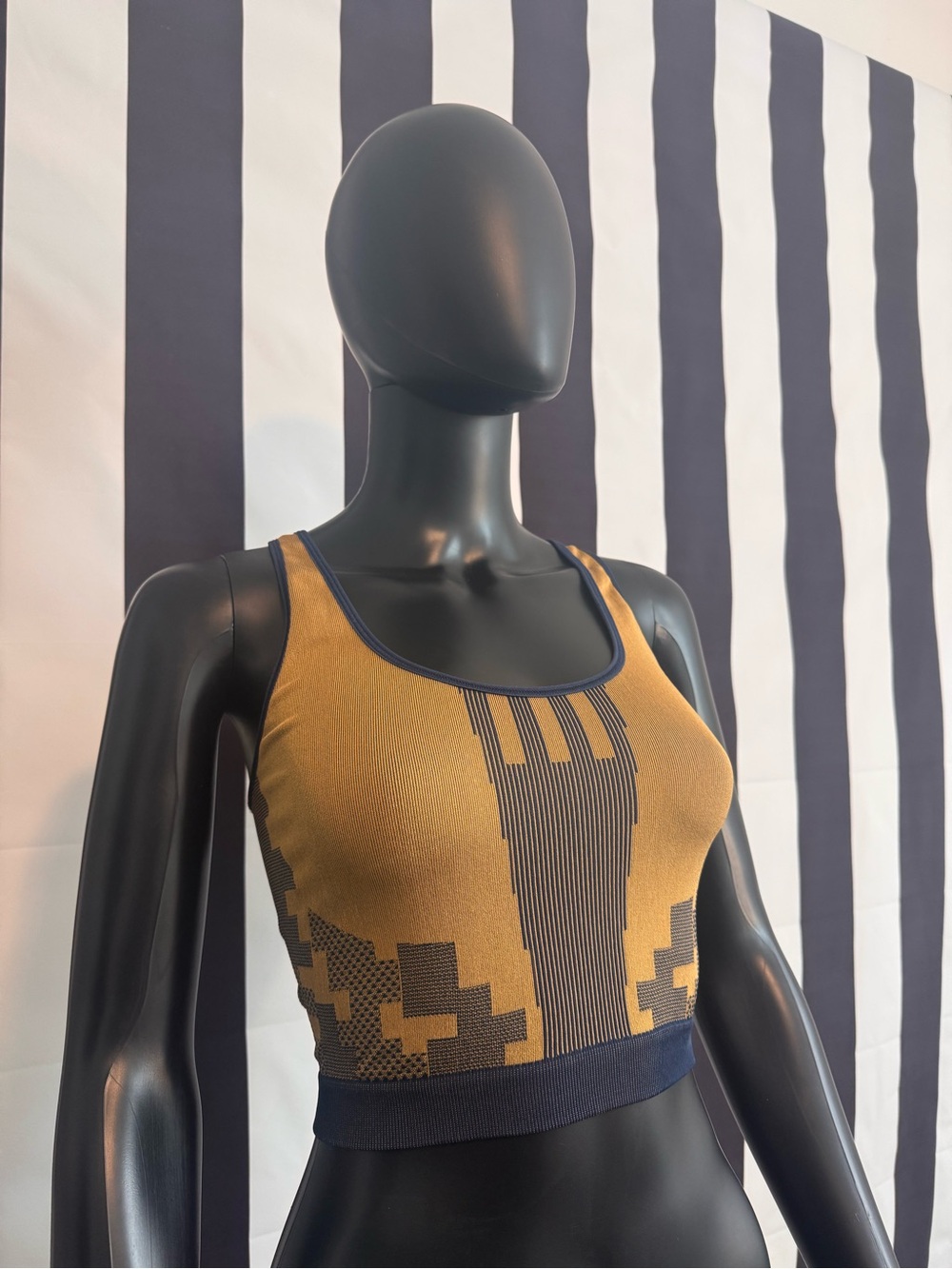 adidas Navy and Tan Geometric Crop Zip-Front Sleeves and Sports Bra - Picture 7 of 14